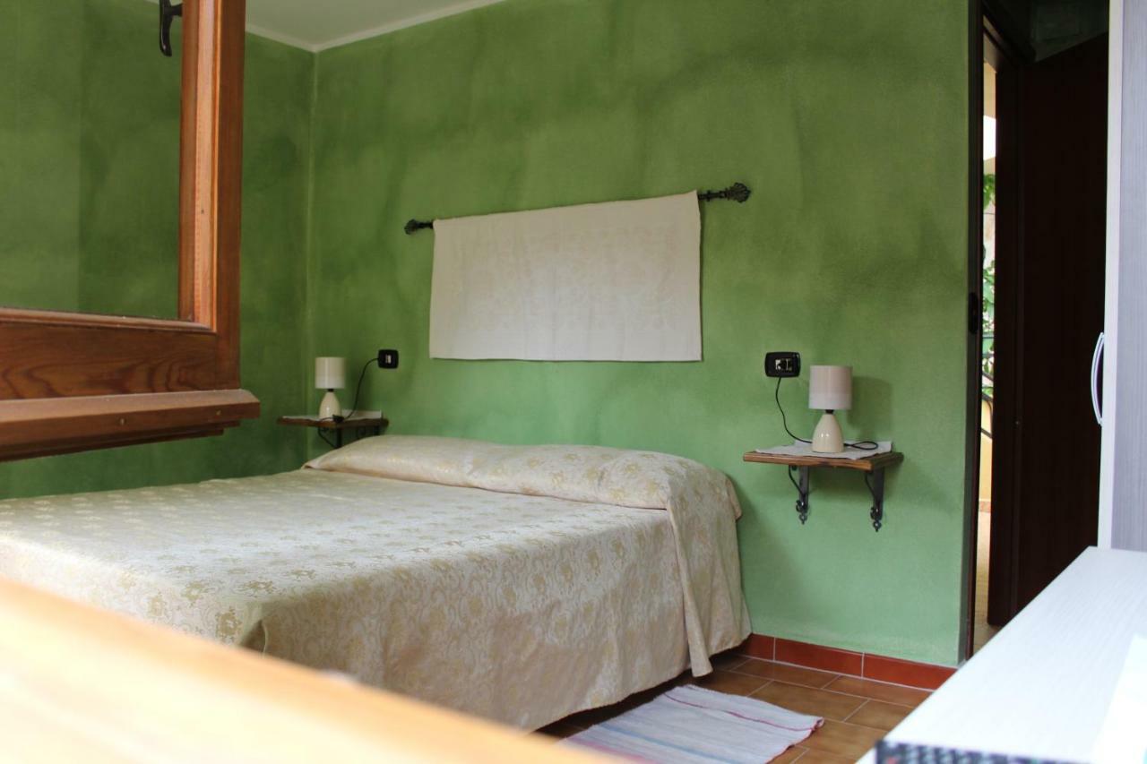 Hotel Su Campanile à Baunei Extérieur photo